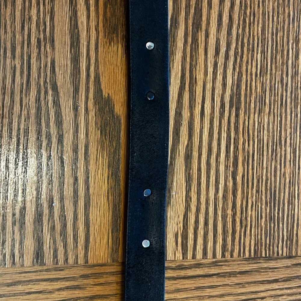 Onyx Women’s Vintage Midnight Black Leather Belt with Silver Details - Picture 7 of 11